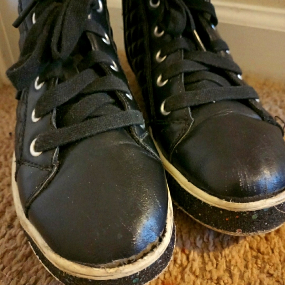 Black Glittery Sneakers
